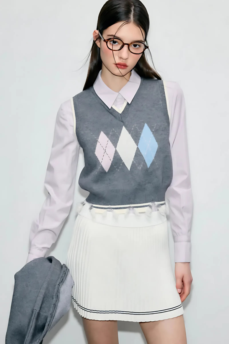 Spring Fashion Styling with Plaid and Rhombic Patterns – LUNA PIXIE