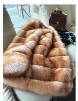 Gradient Fur - Amber
