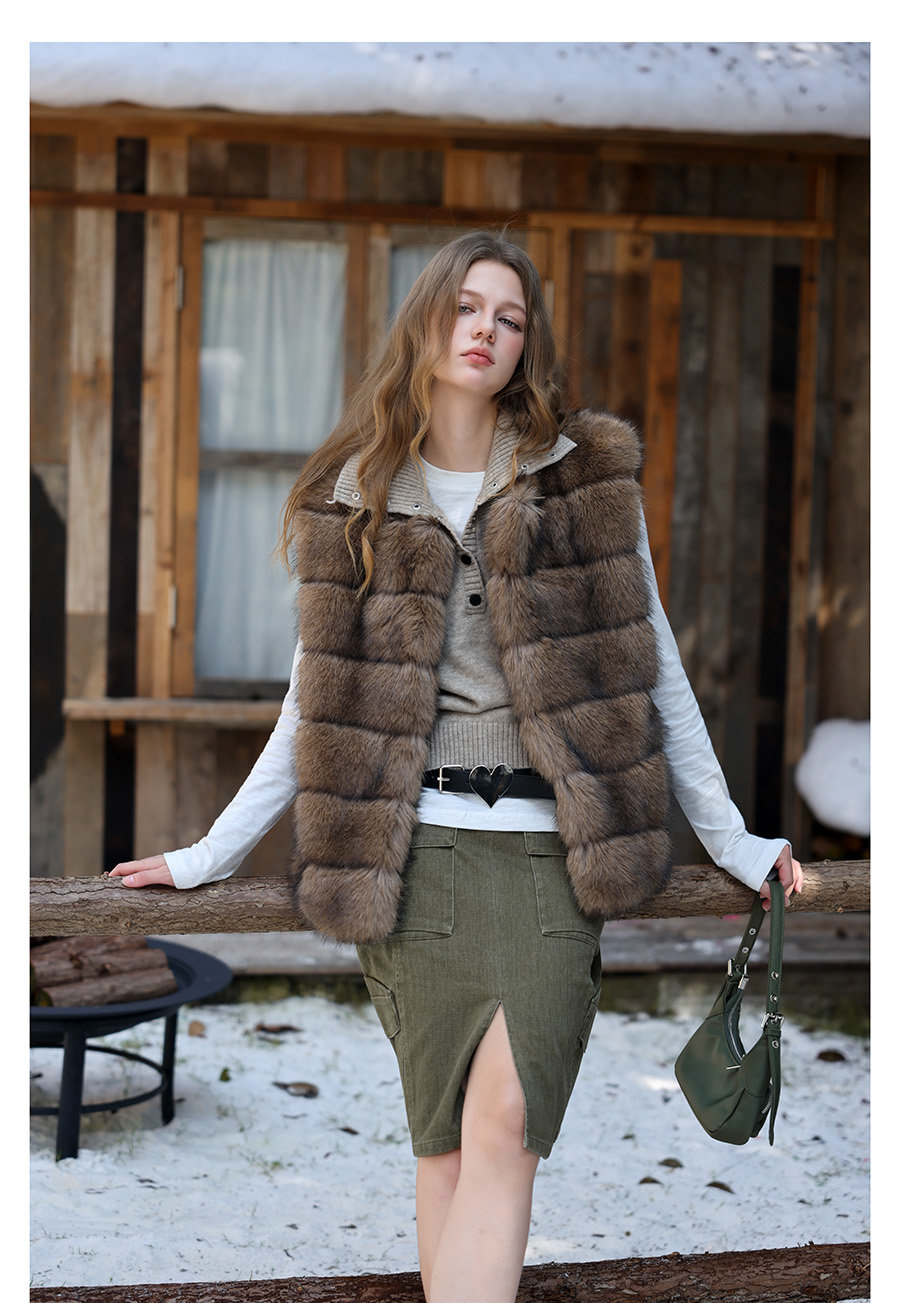 Faux Fur Short Vest - Brown