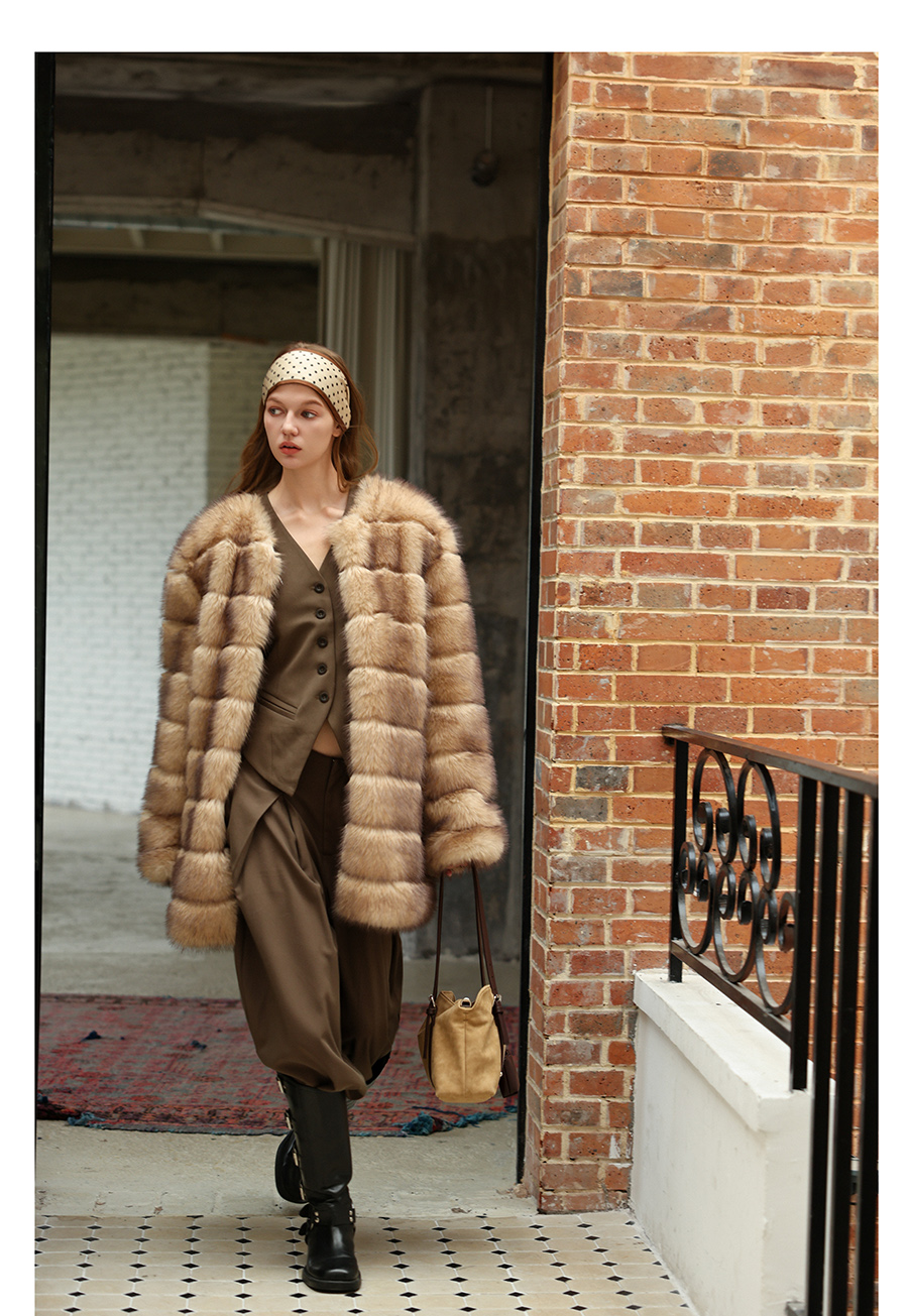 Gradient Fur - Beige