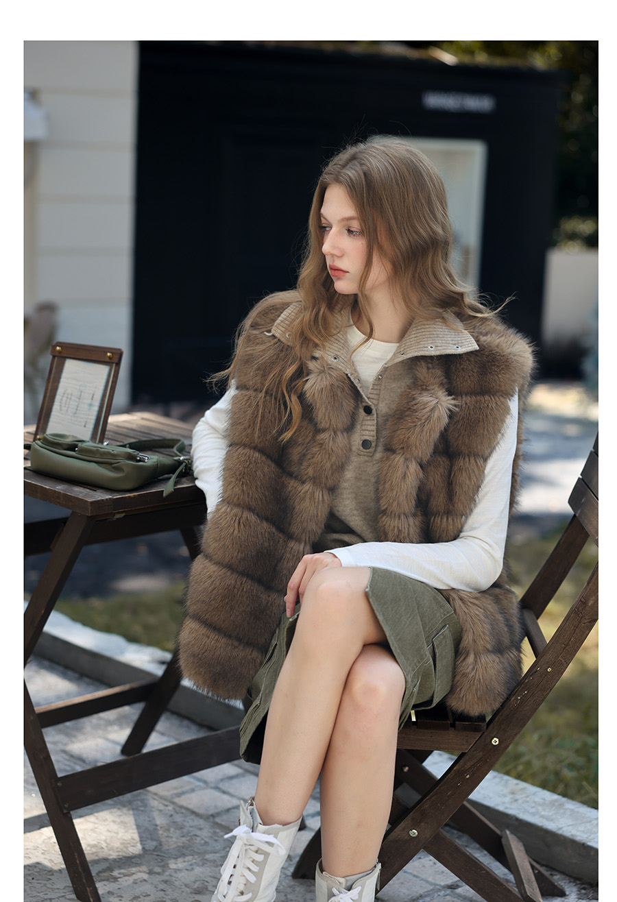 Faux Fur Short Vest - Brown