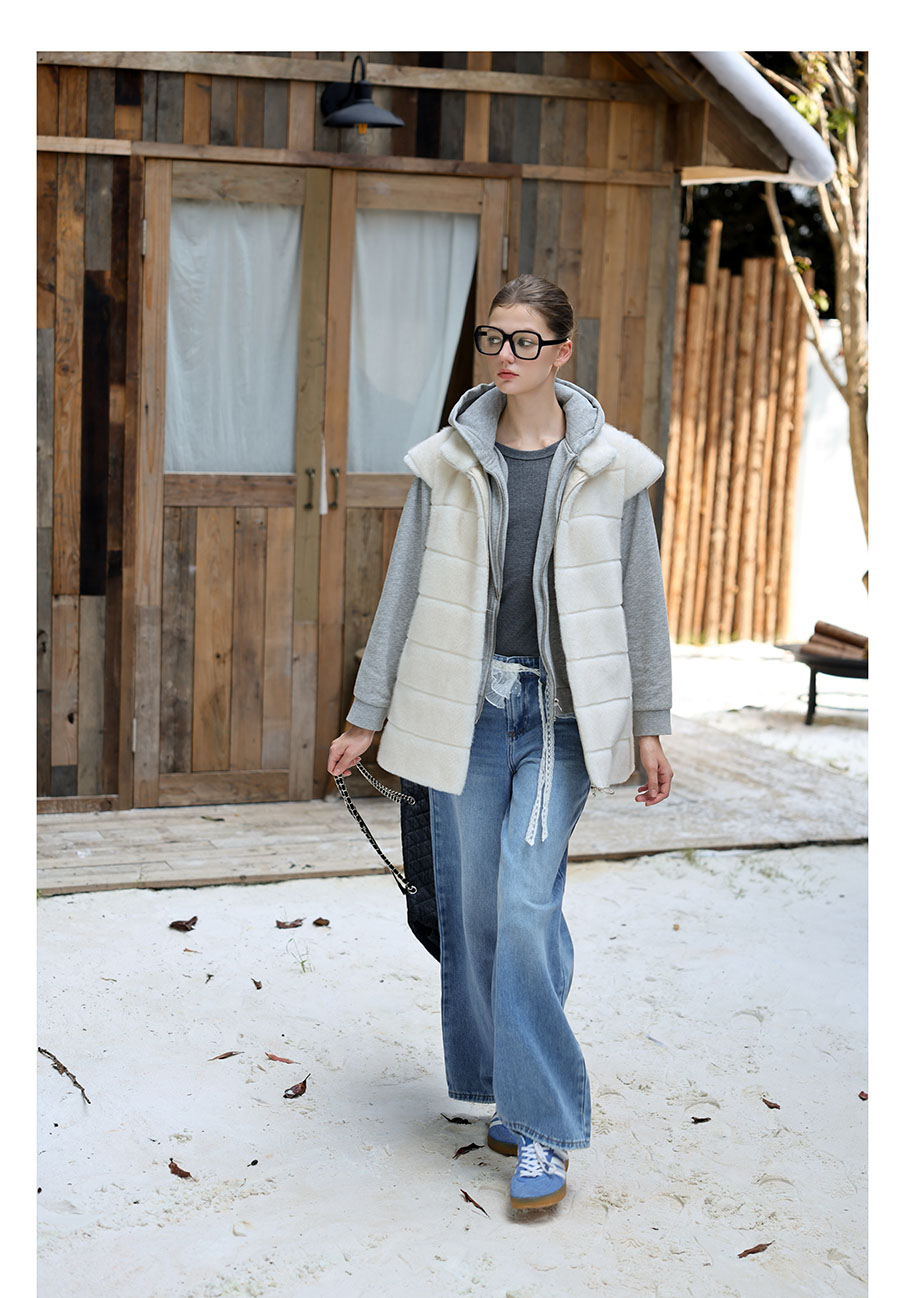 Cream Fur Stand Collar Vest