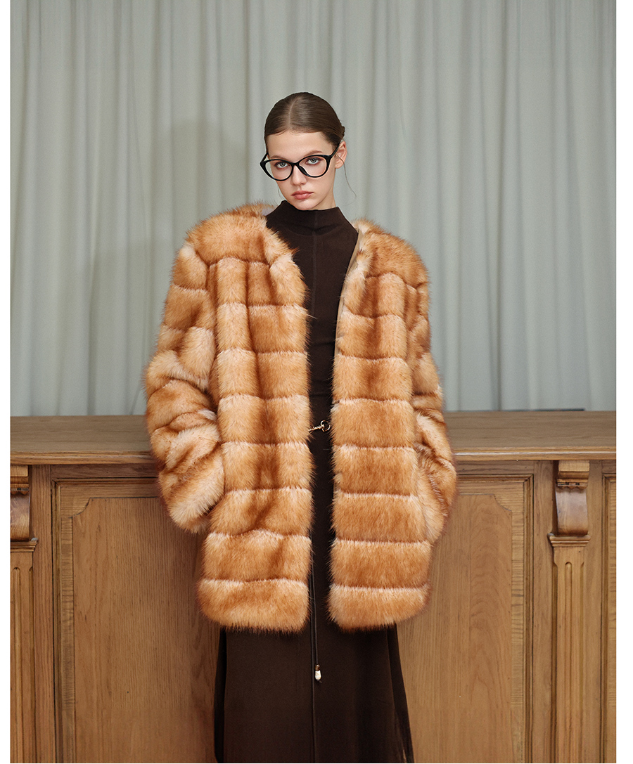 Gradient Fur - Amber