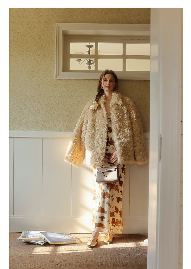 Plush Coat - Milk tea