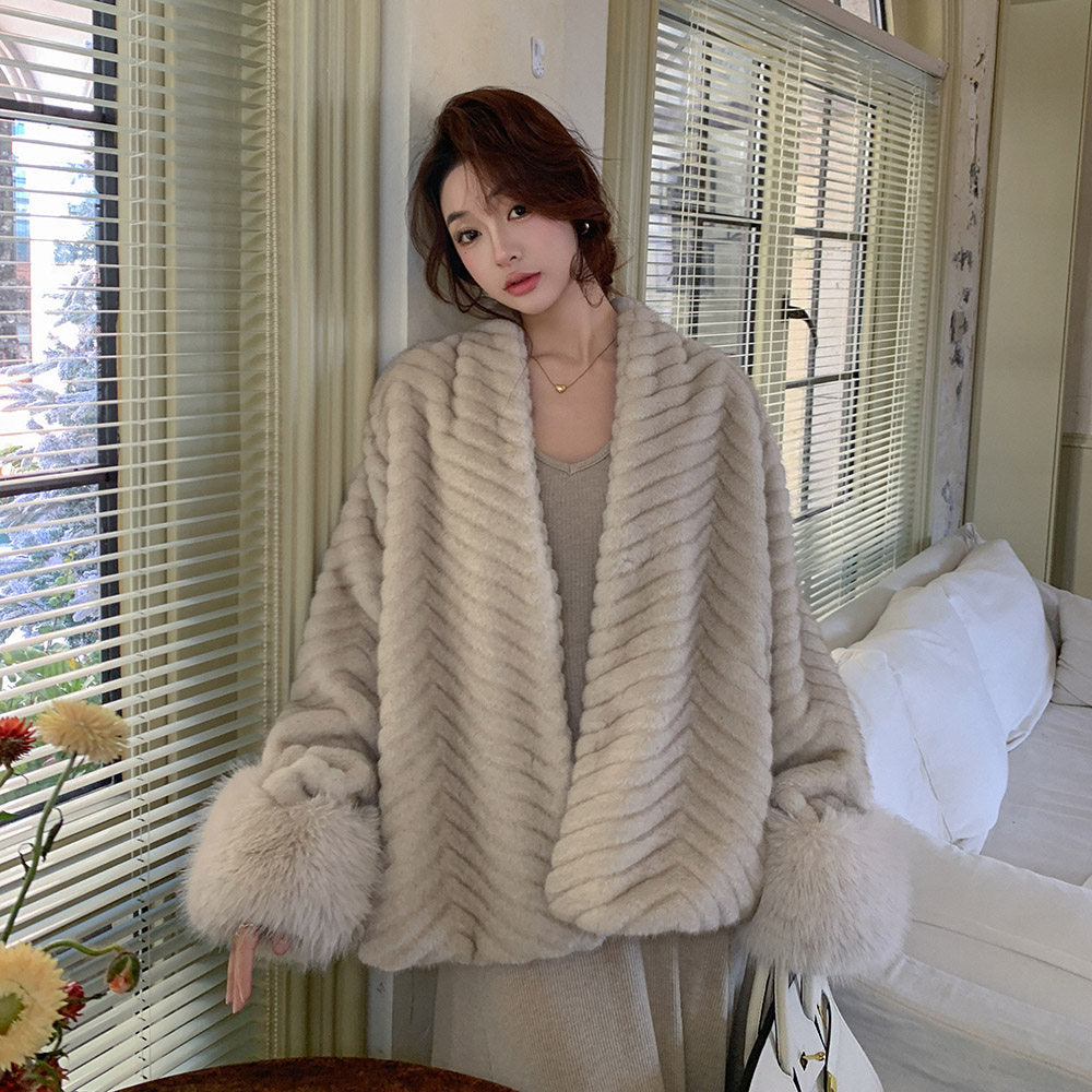 Plush Sleeves Fur Coat - Short