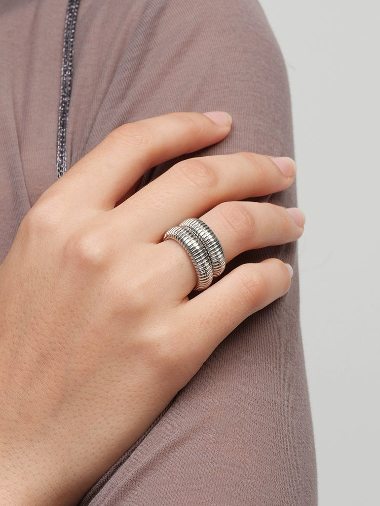 Ribbed Band Ring