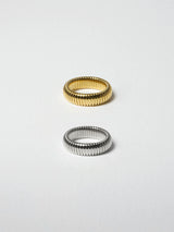 Ribbed Band Ring
