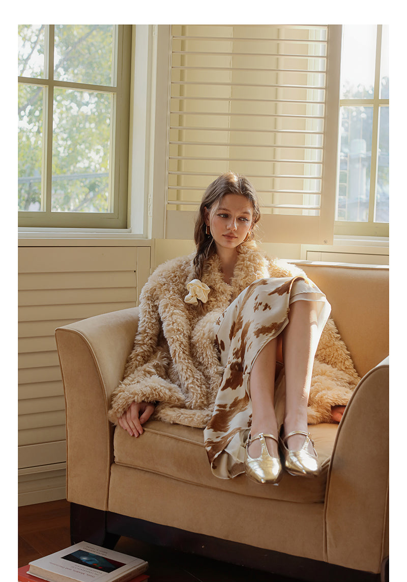 Plush Coat - Milk tea