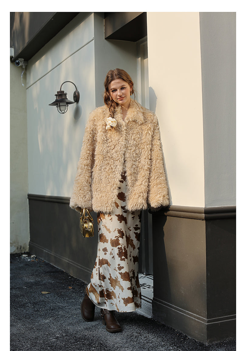 Plush Coat - Milk tea