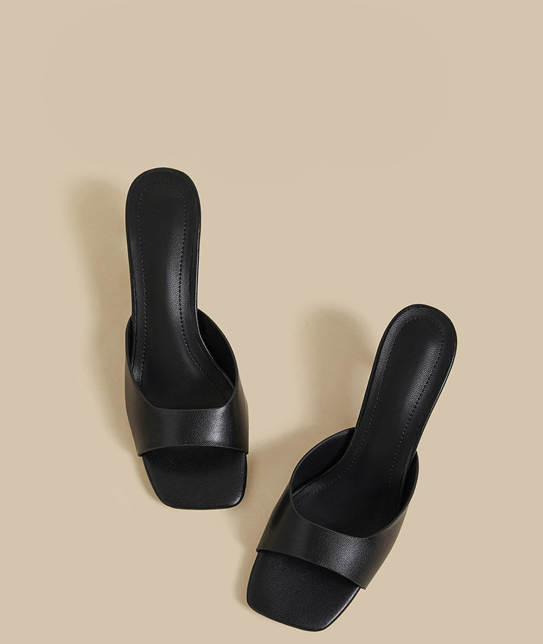 Minimal Curve Heel Sandals (Black)