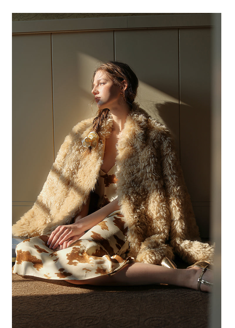 Plush Coat - Milk tea