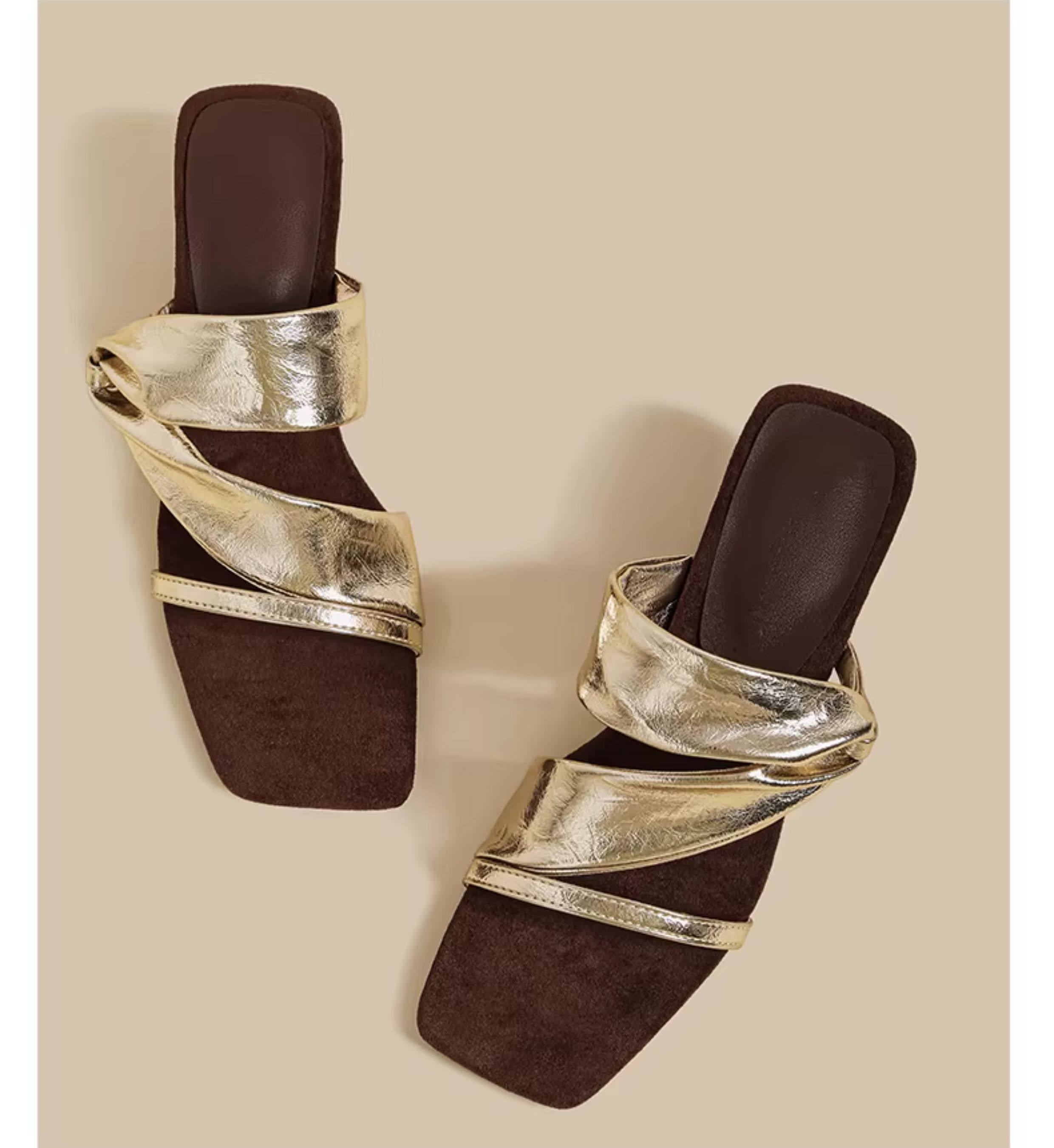 Twist Sculpted Heel Sandals (Gold)