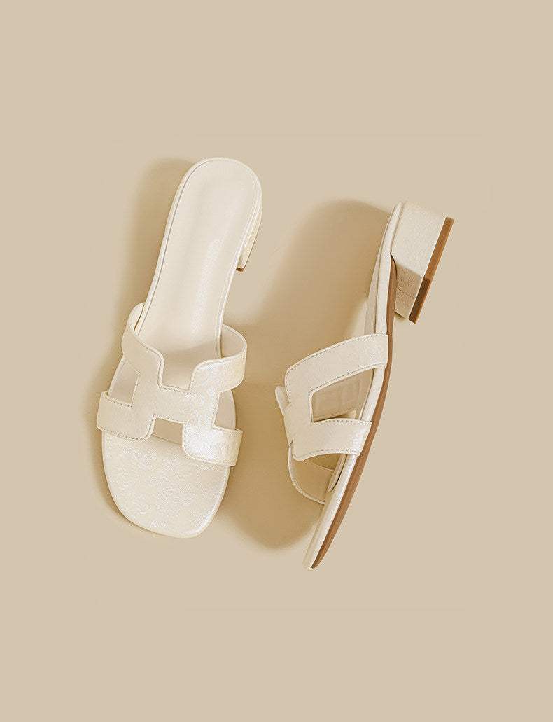 Strap Low Heel Sandals (Cream)