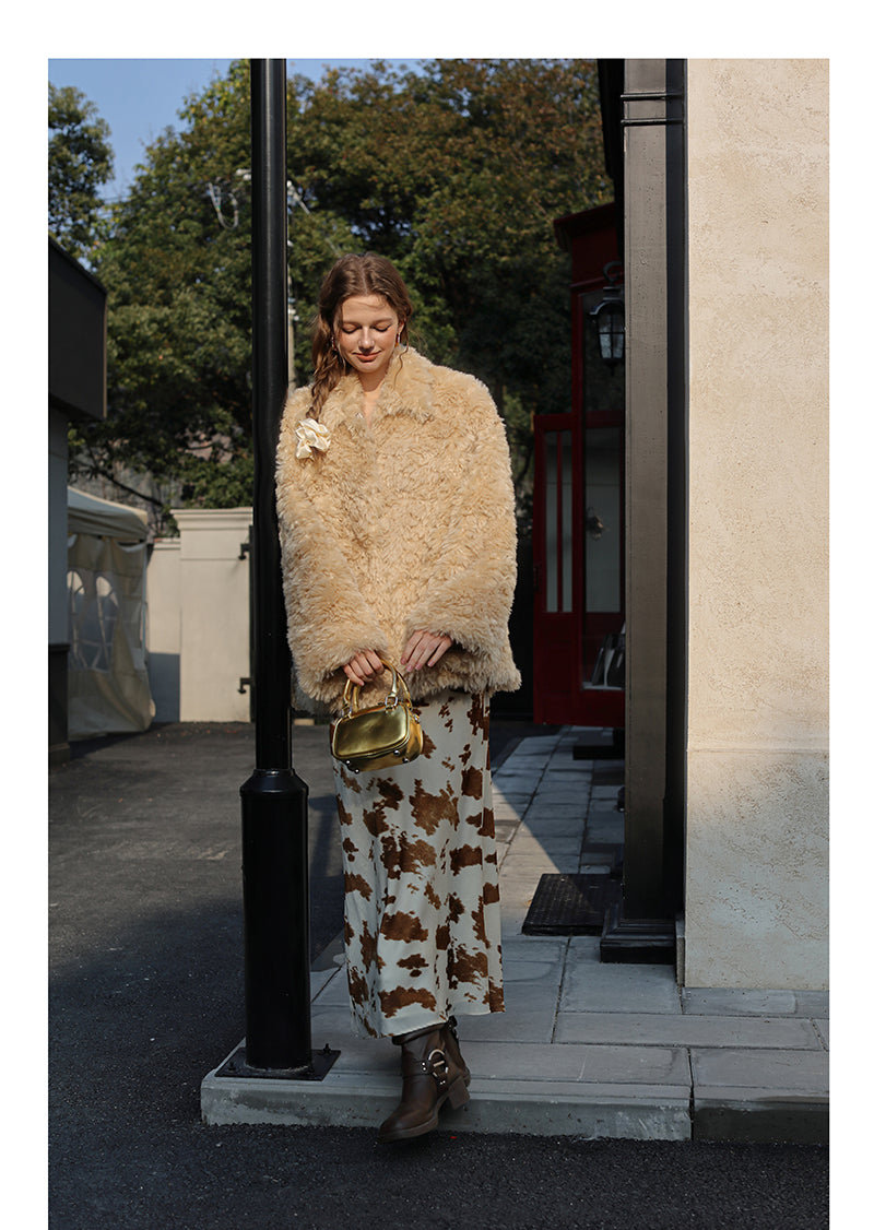 Plush Coat - Milk tea