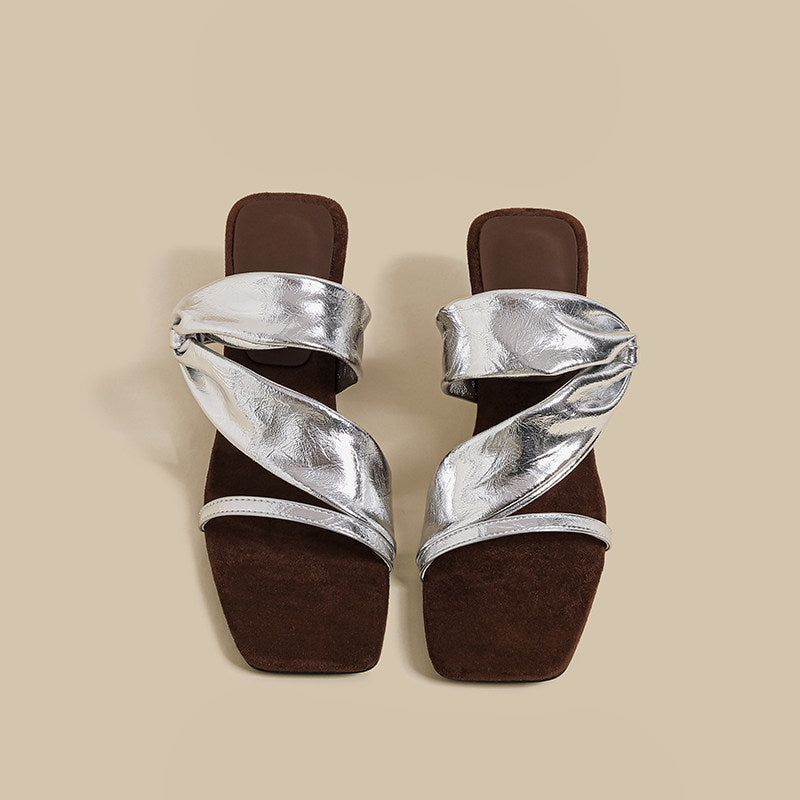Twist Sculpted Heel Sandals (Silver)