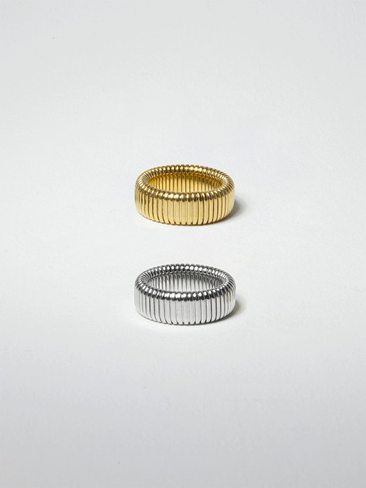 Ribbed Band Ring