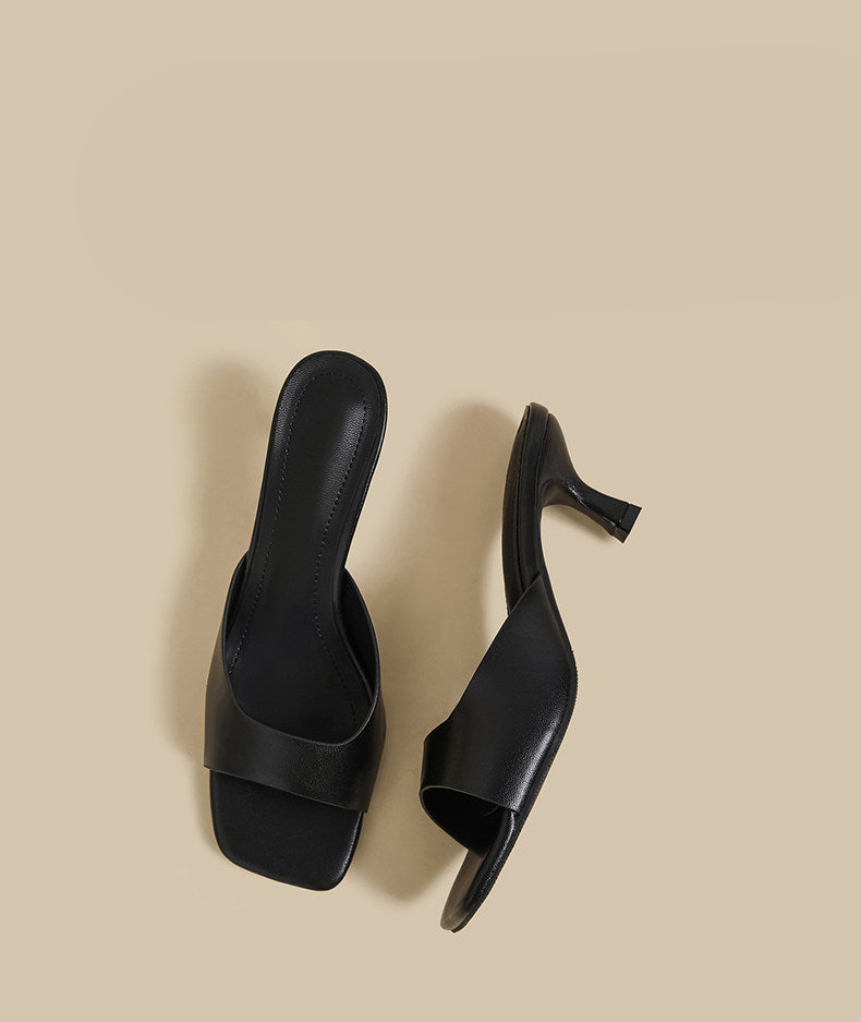 Minimal Curve Heel Sandals (Black)