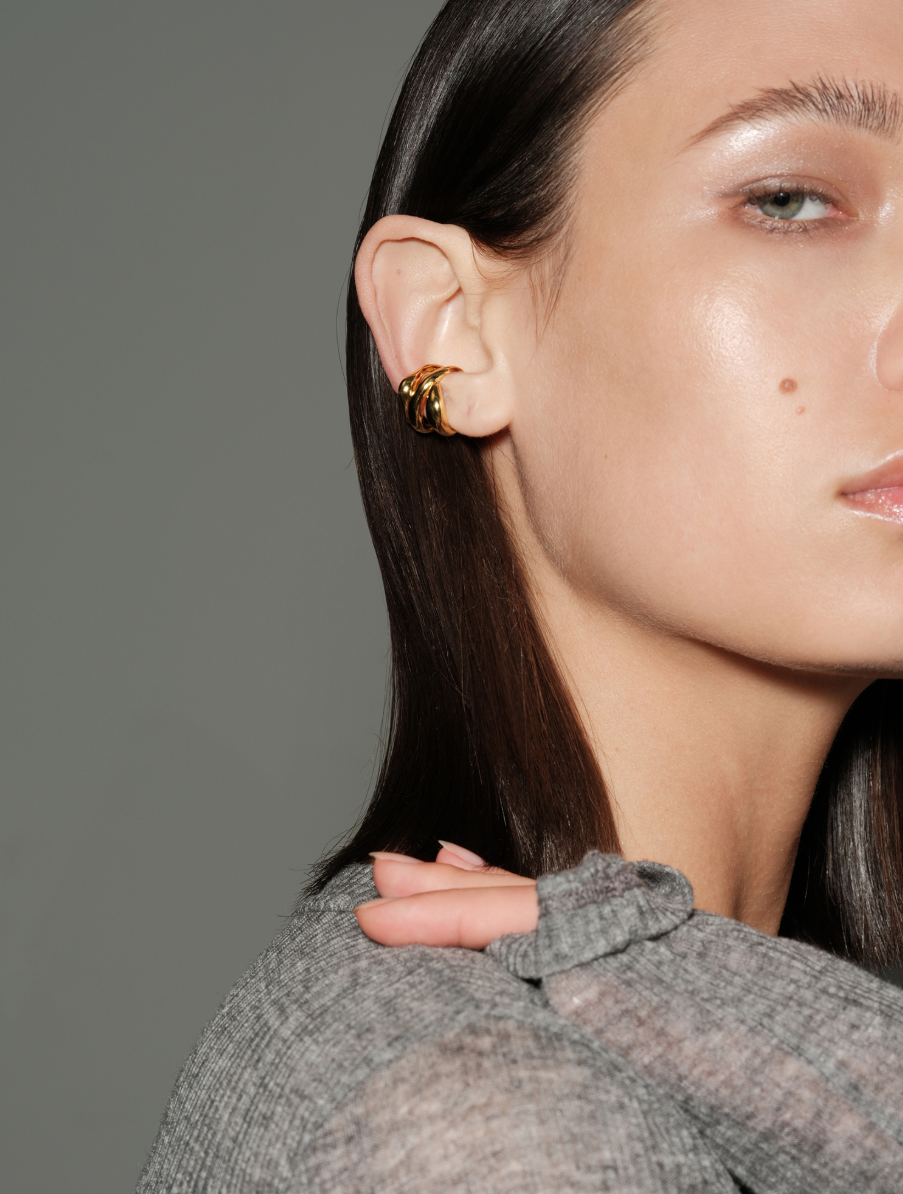 Glossy Flow Ear Cuff